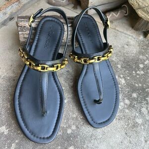 Coach Jenna Signature Chain T-Bar Black leather Sandals Sz-8. R